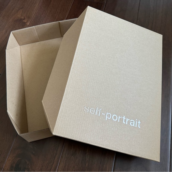 Self-Portrait White Rose Lace Midi Dress - Picture 4 of 6